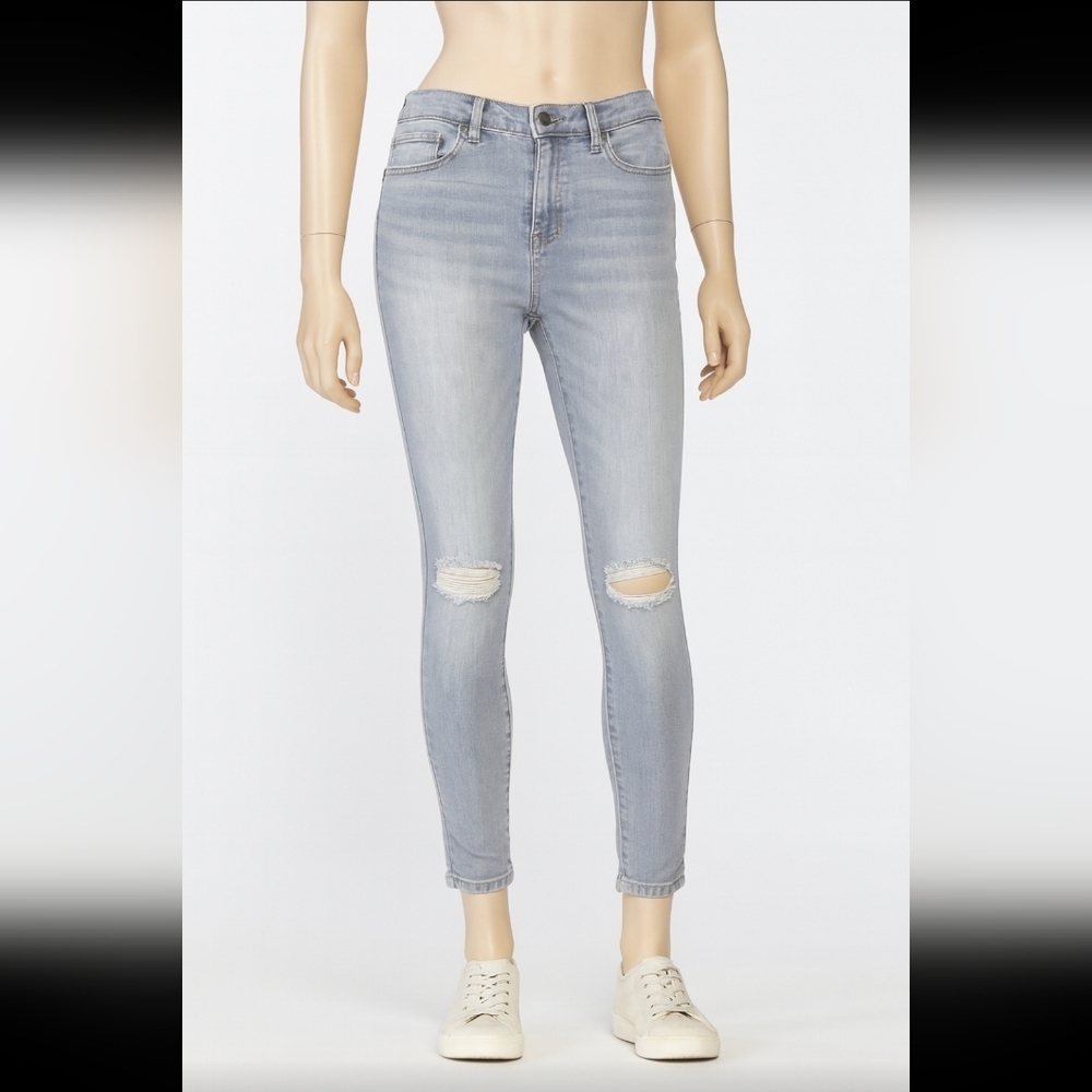 Universal Thread Gray Distressed Skinny Jeans - Size 6/28R